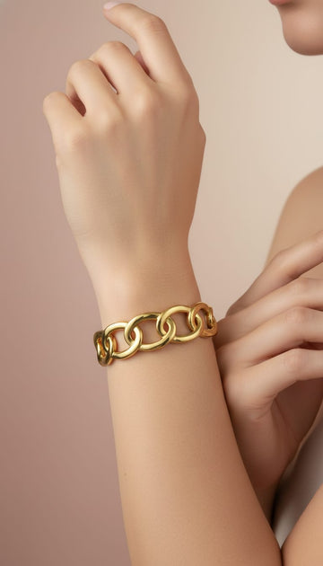 Gold chunky chain link bracelet