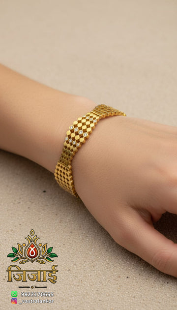Gold mesh chain bracelet with diamonds